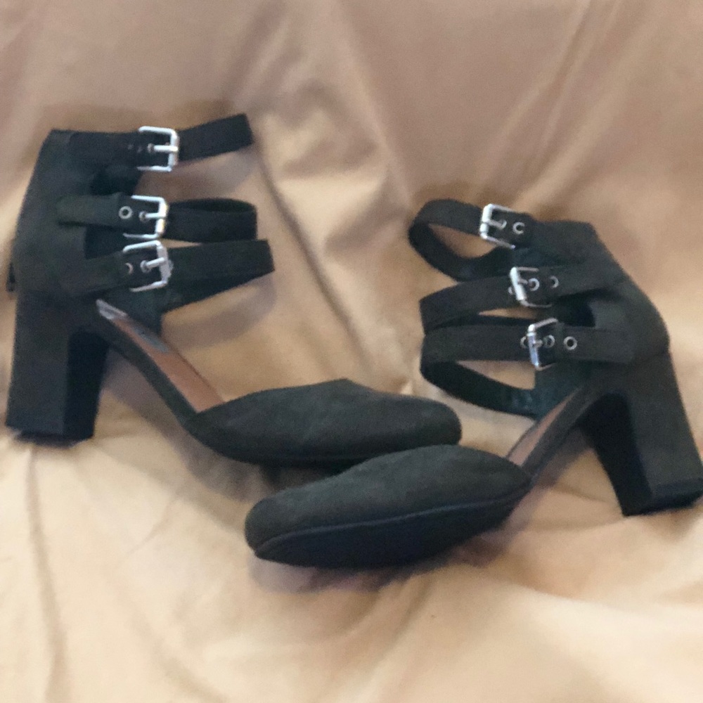 Green sling back shoes